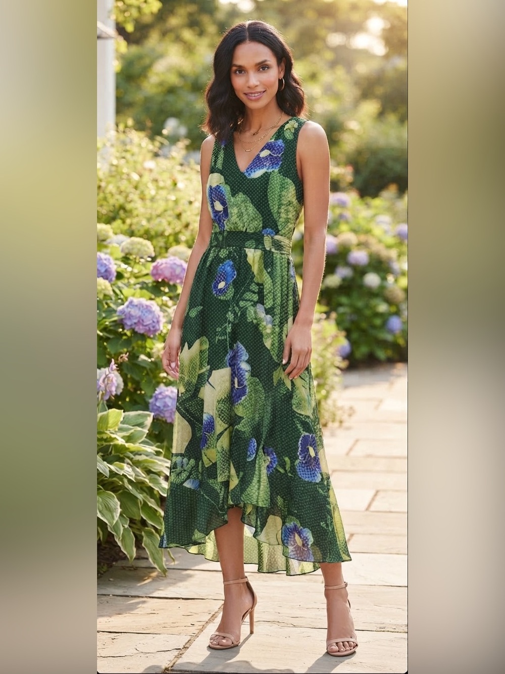 SOLD White House, Black Market Green Maxi - Picture 1 of 3